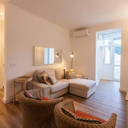 Apartment Flh Graca Charming Duplex With Small Pool