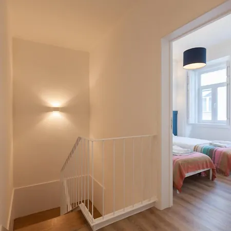 Apartment Flh Graca Charming Duplex With Small Pool Lissabon